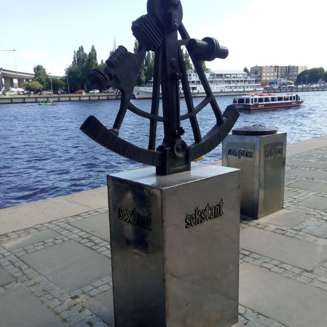 1597311639-small.jpg