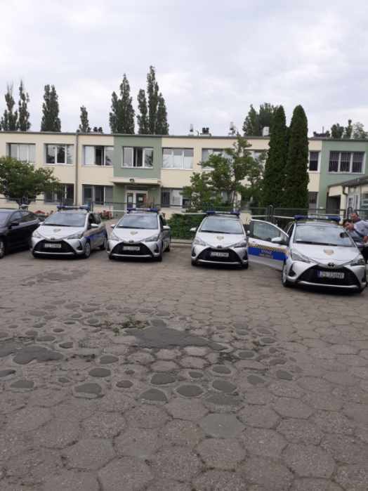 nowe radiowozy 1.jpeg