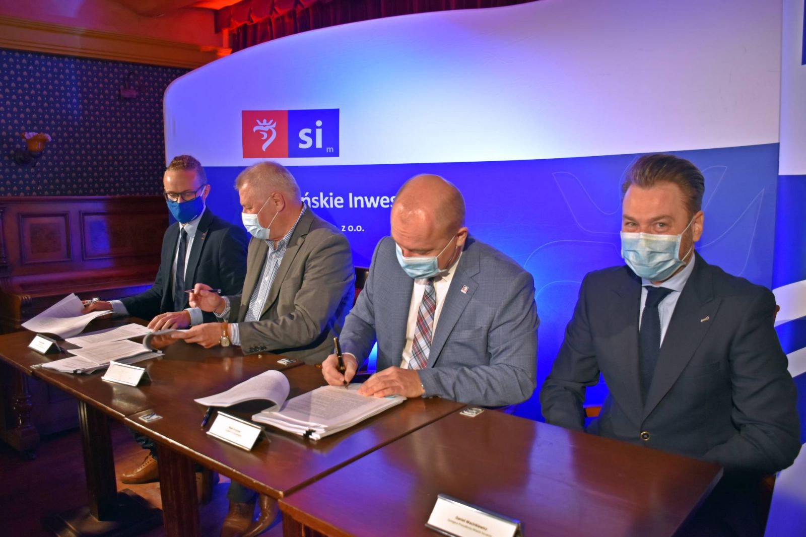 Aleja Wojska Polskiego - podpisanie umowy (4).JPG