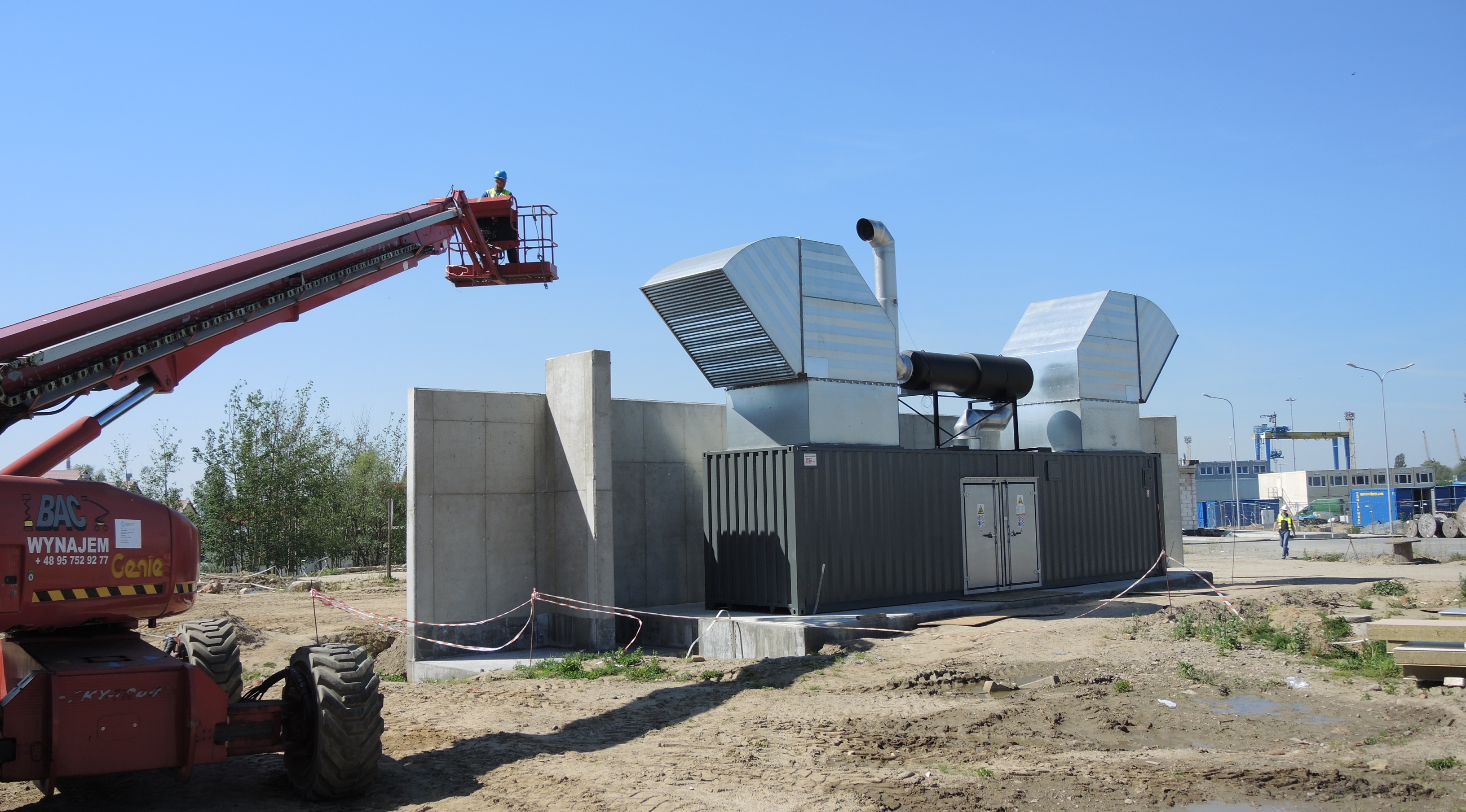 Mega-agregat i bramy gorąca