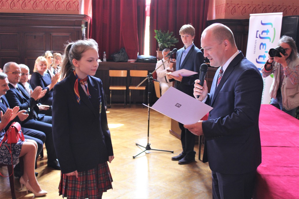 Najzdolniejsi uczniowie nagrodzeni