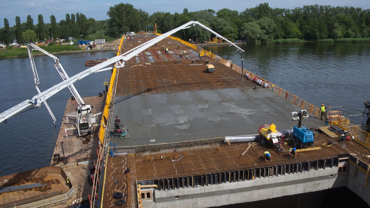 Most Cłowy - ostatni etap prac
