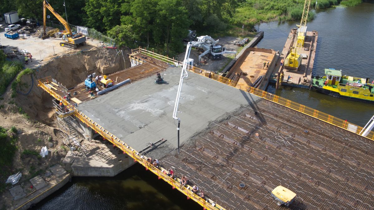 Most Cłowy - ostatni etap prac