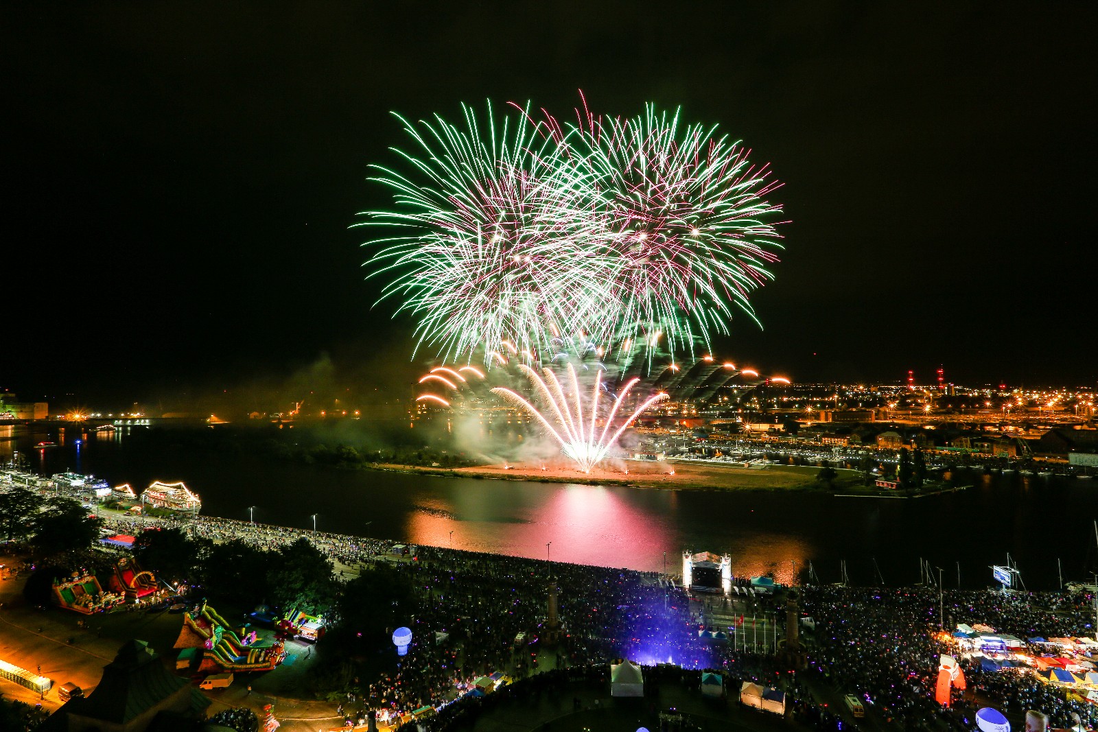 A po regatach... Pyromagic i Watershow!