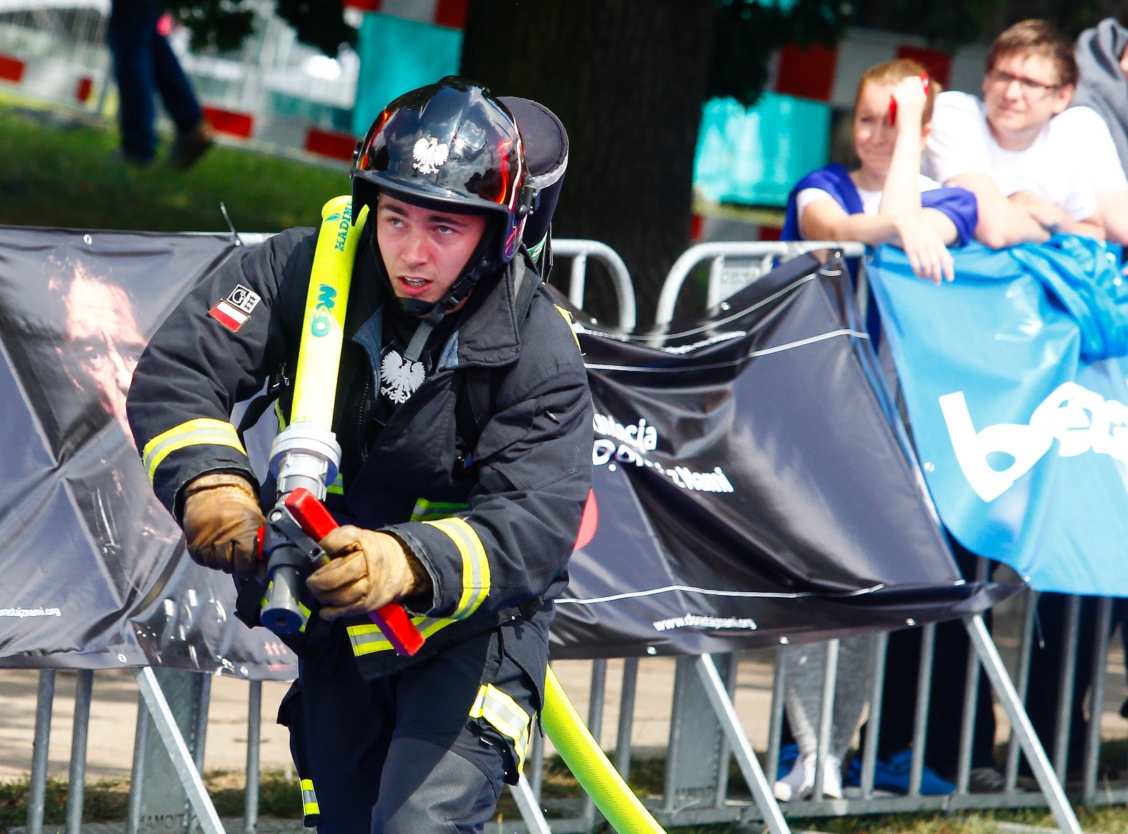 Rywalizacja strażaków i regaty samotników