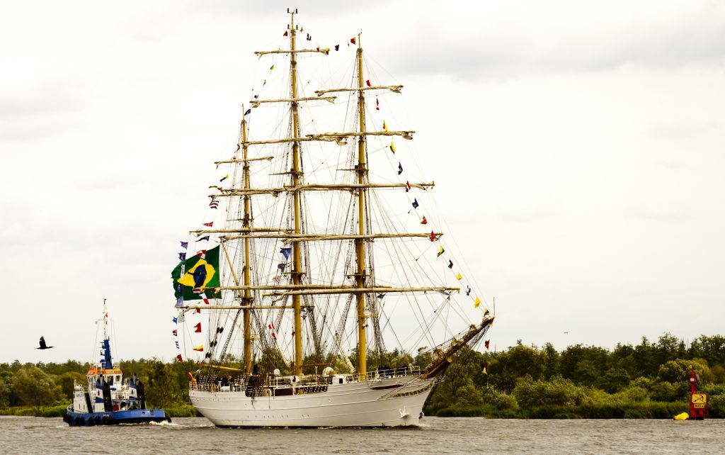 Najwięksi wpływają do Szczecina Najwięksi wpływają do Szczecina