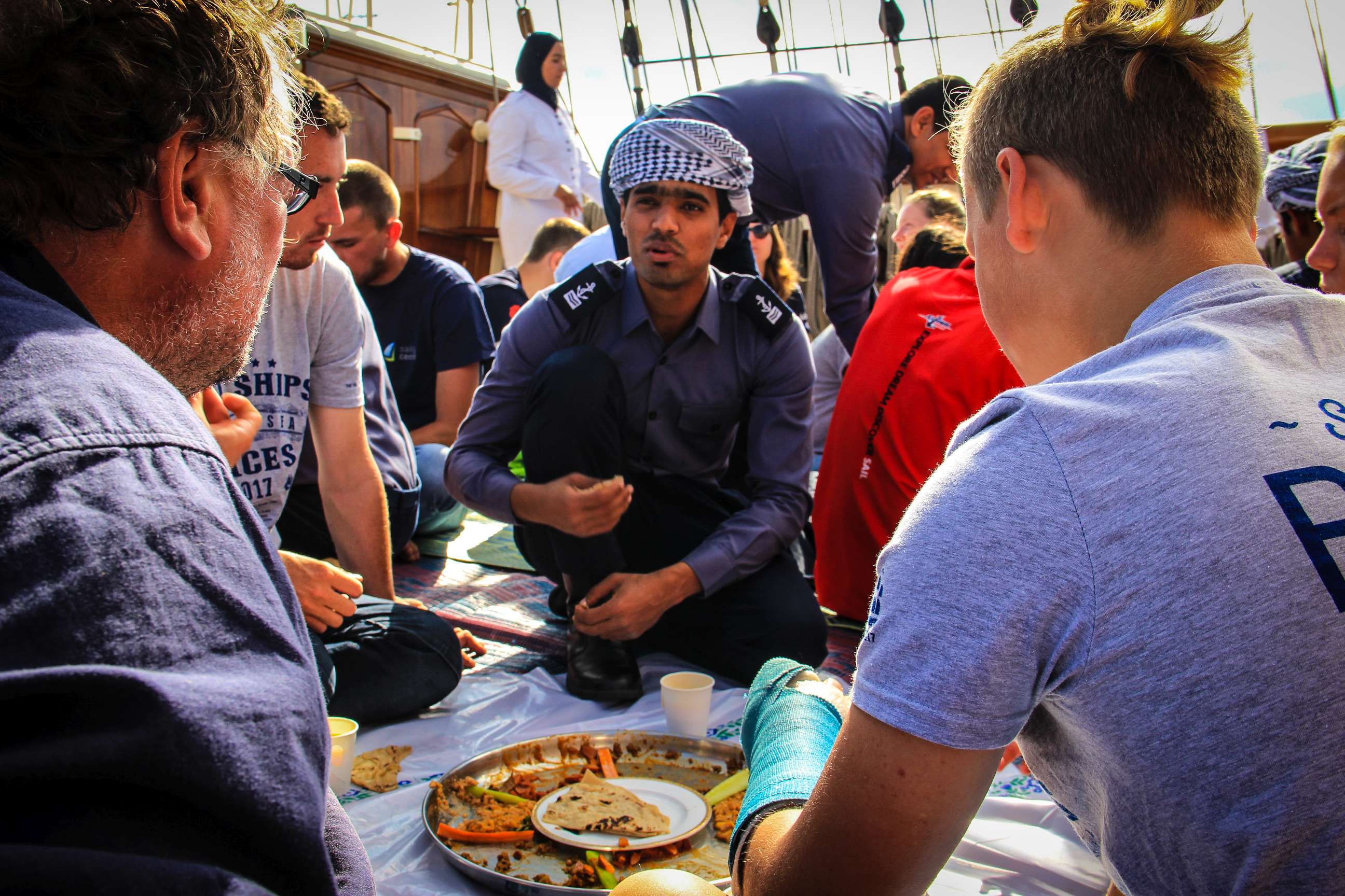 Szalone śniadanie na Shabab Oman II [film]