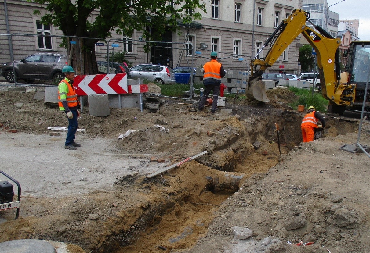 Budowa kanalizacji deszczowej - ul. Dworcowa.jpg
