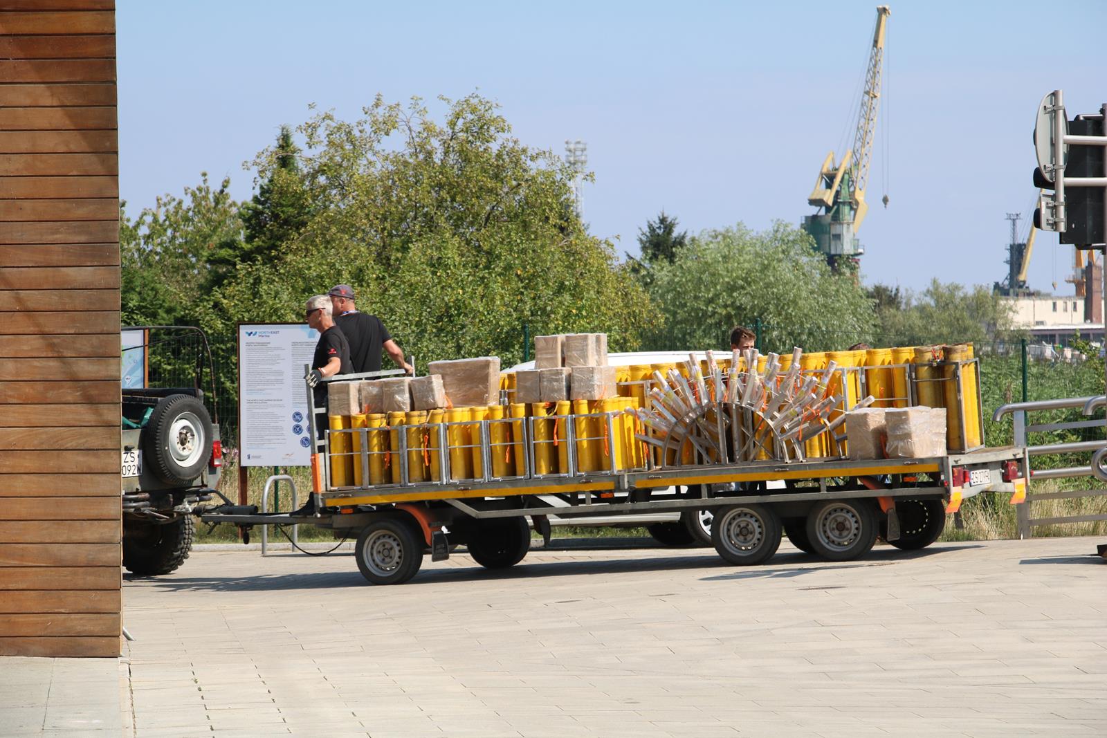 Fajerwerki czekają na wystrzelenie