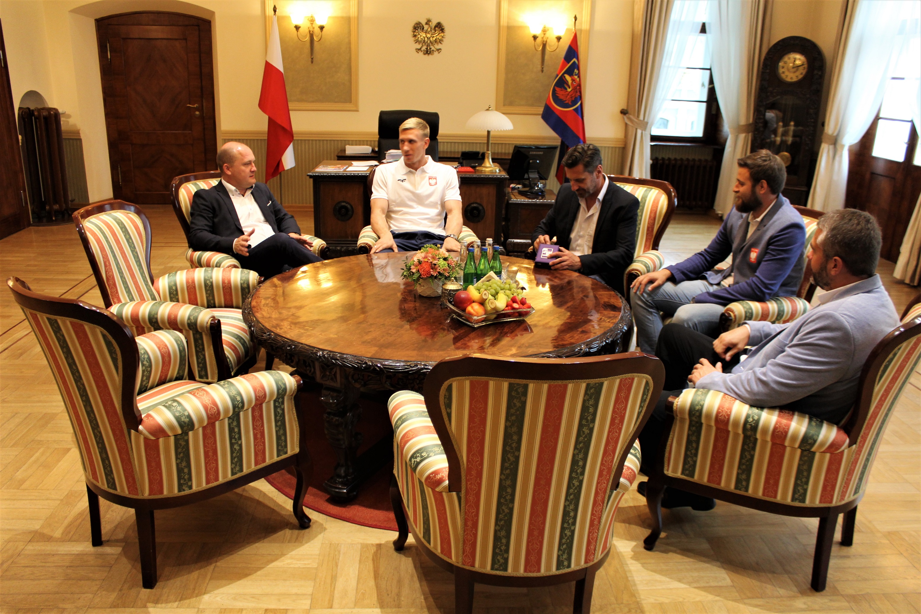 Z podium Mistrzostw Świata do gabinetu prezydenta