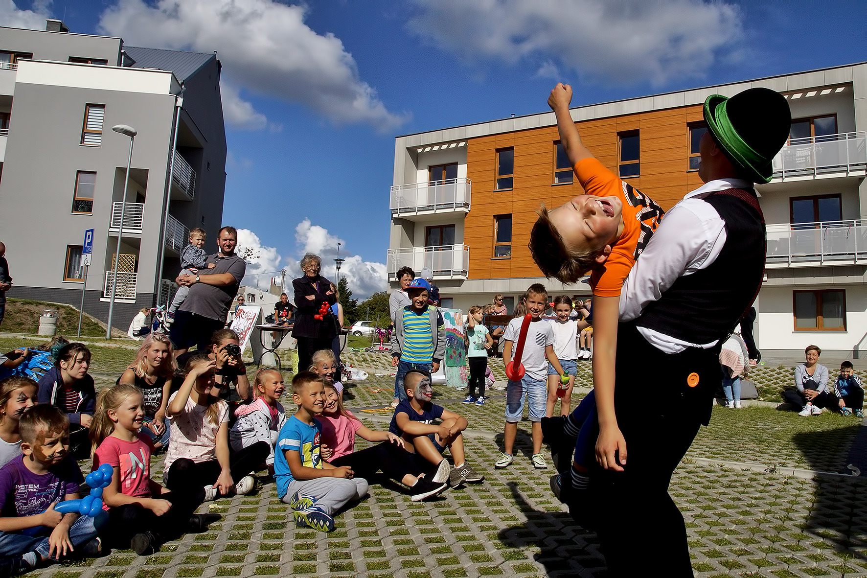 Dzień Sąsiada - słoneczny i radosny