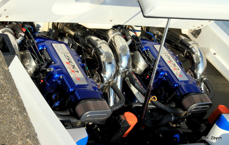 Wodne bolidy płyną do Szczecina