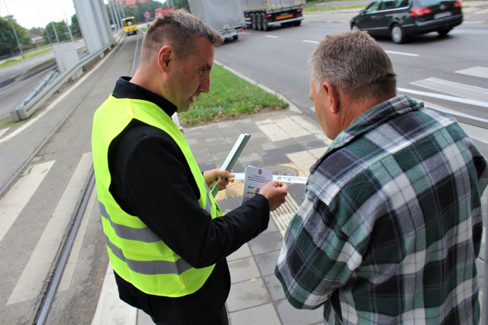 Spójrz raz w lewo potem w prawo i na jezdnię wkraczaj żwawo!