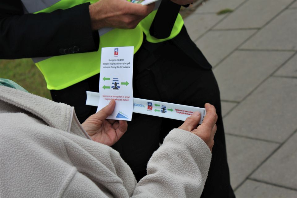 Spójrz raz w lewo potem w prawo i na jezdnię wkraczaj żwawo!