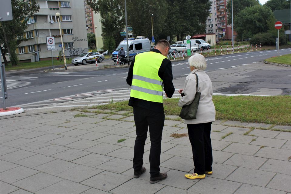 Spójrz raz w lewo potem w prawo i na jezdnię wkraczaj żwawo!