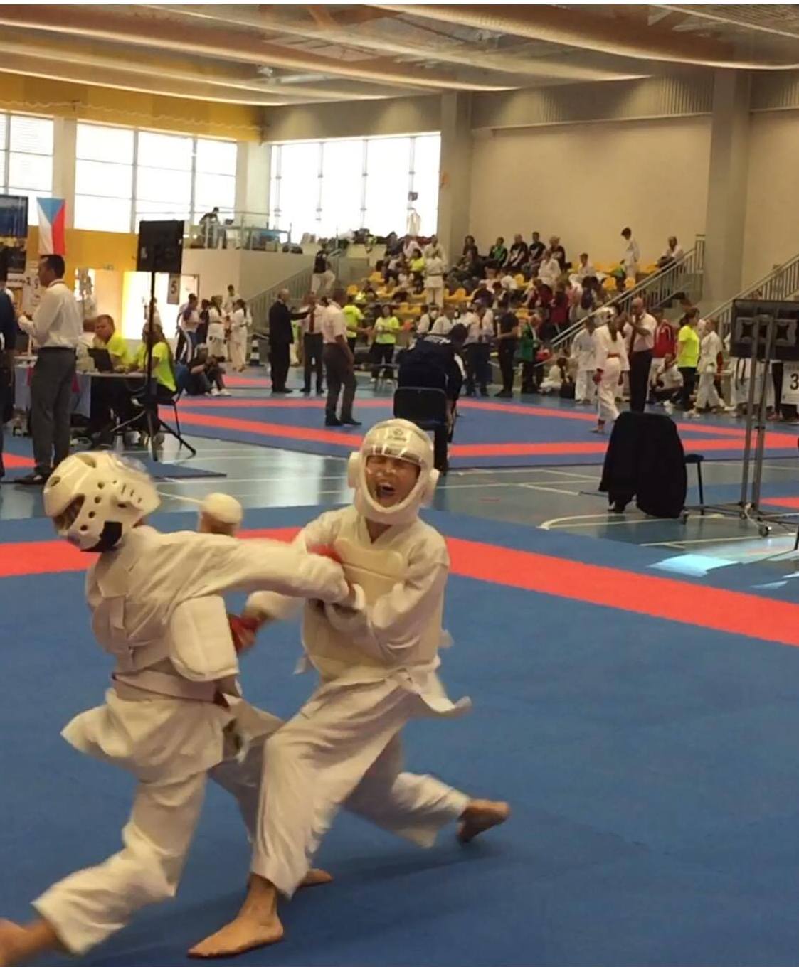 Wewnętrzny finał pomiędzy dwoma zawodnikami Bushikanu na Mistrzostwach Czech 2017 (z lewej Paweł Juraszek, z prawej Maciej Waryński).jpg