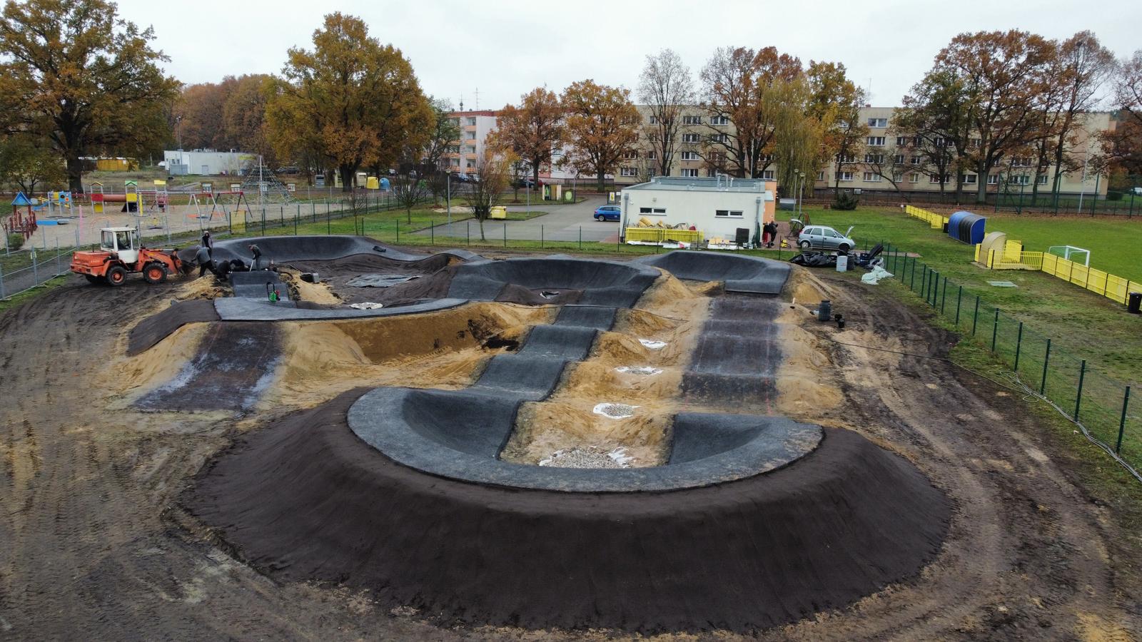 Tak powstaje nowy pumptrack