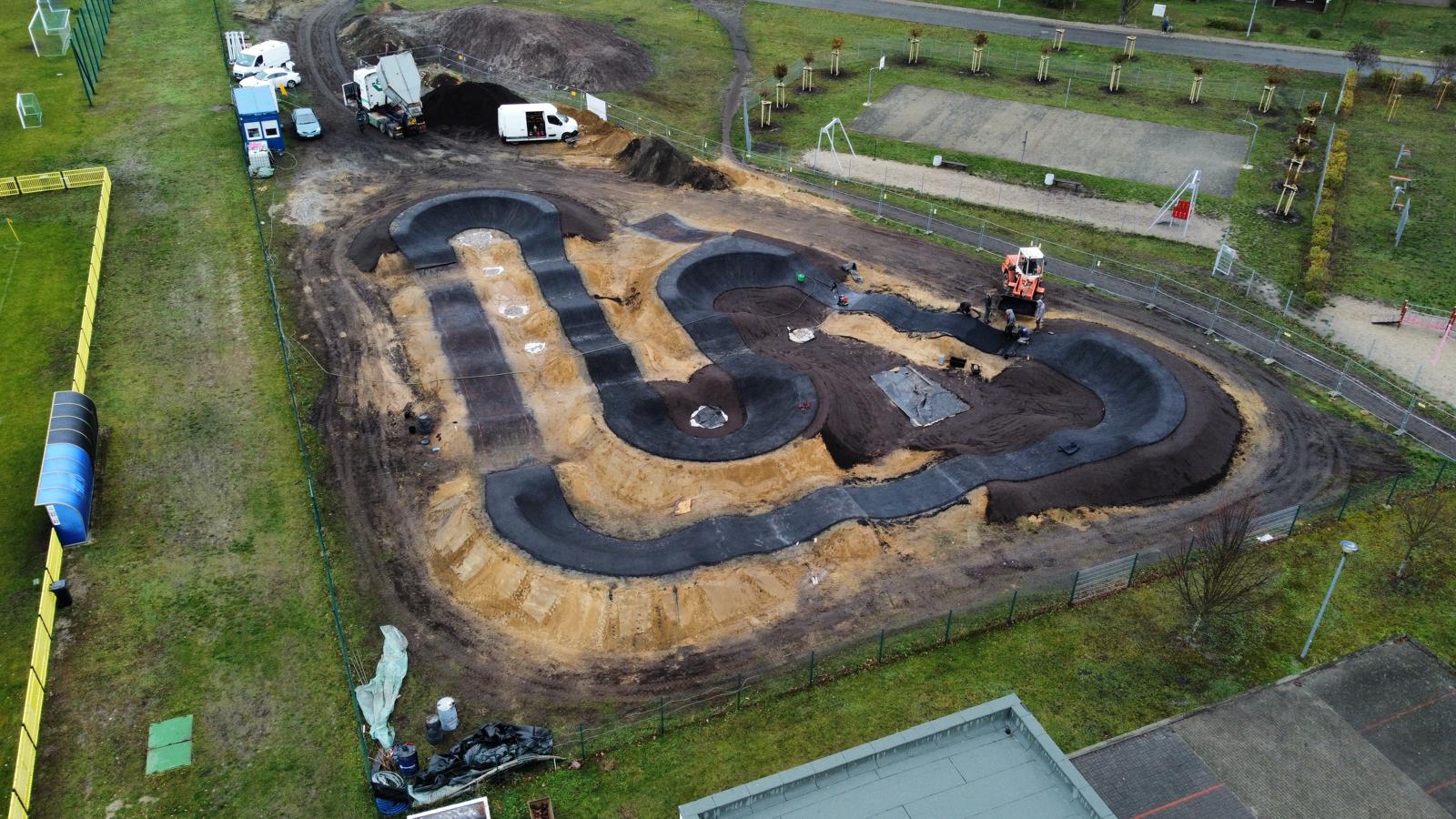 Tak powstaje nowy pumptrack