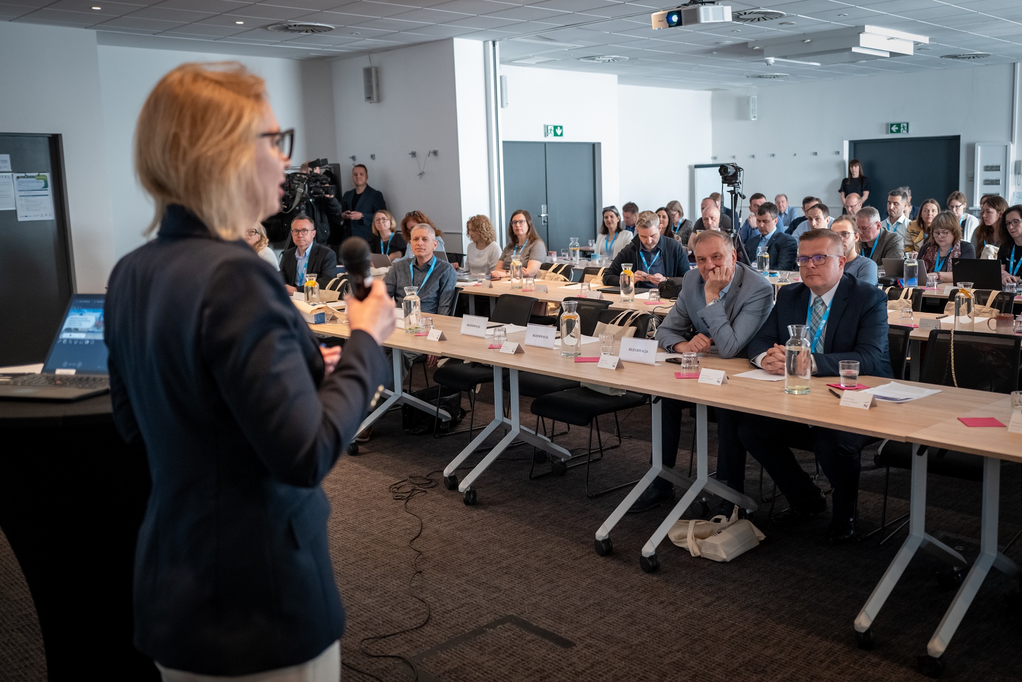 konferencja specjalistyczna, Emperest