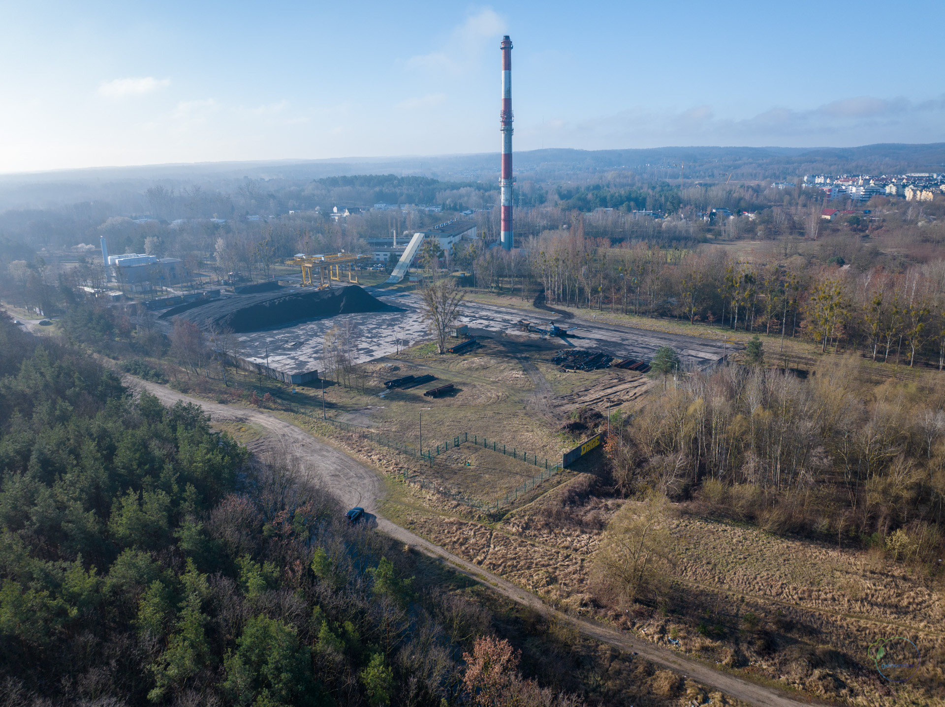 Projektowany otwór jest zlokalizowany na działce nr ewidencyjny 6/2, obręb 4084, przy ul. Dąbskiej w Szczecinie.