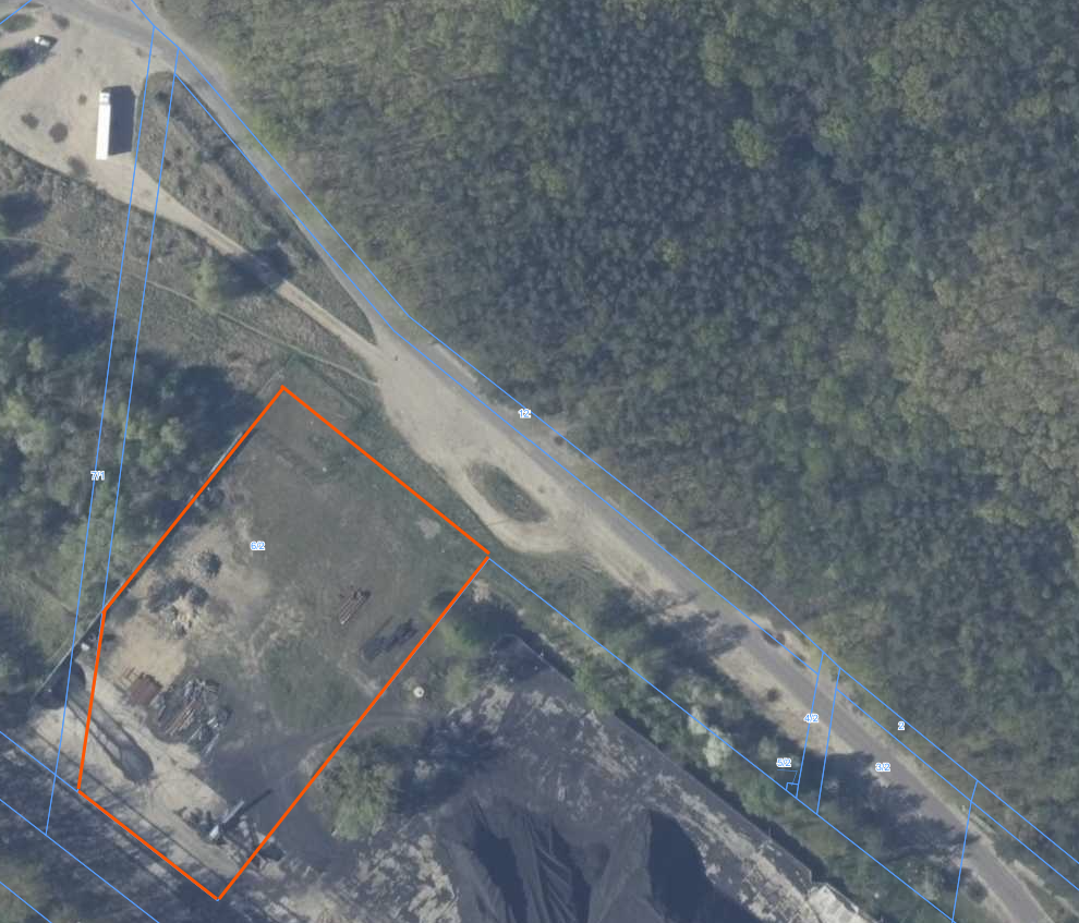 Projektowany otwór jest zlokalizowany na działce nr ewidencyjny 6/2, obręb 4084, przy ul. Dąbskiej w Szczecinie.