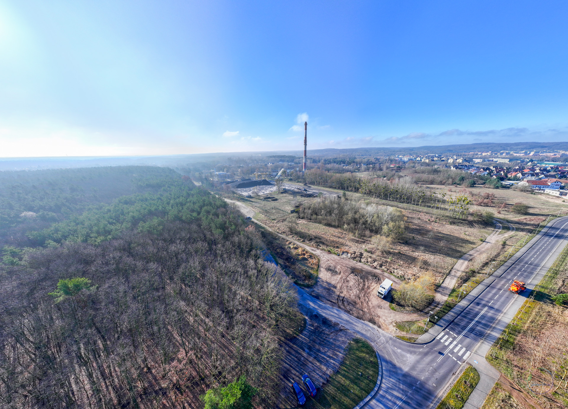Projektowany otwór jest zlokalizowany na działce nr ewidencyjny 6/2, obręb 4084, przy ul. Dąbskiej w Szczecinie.
