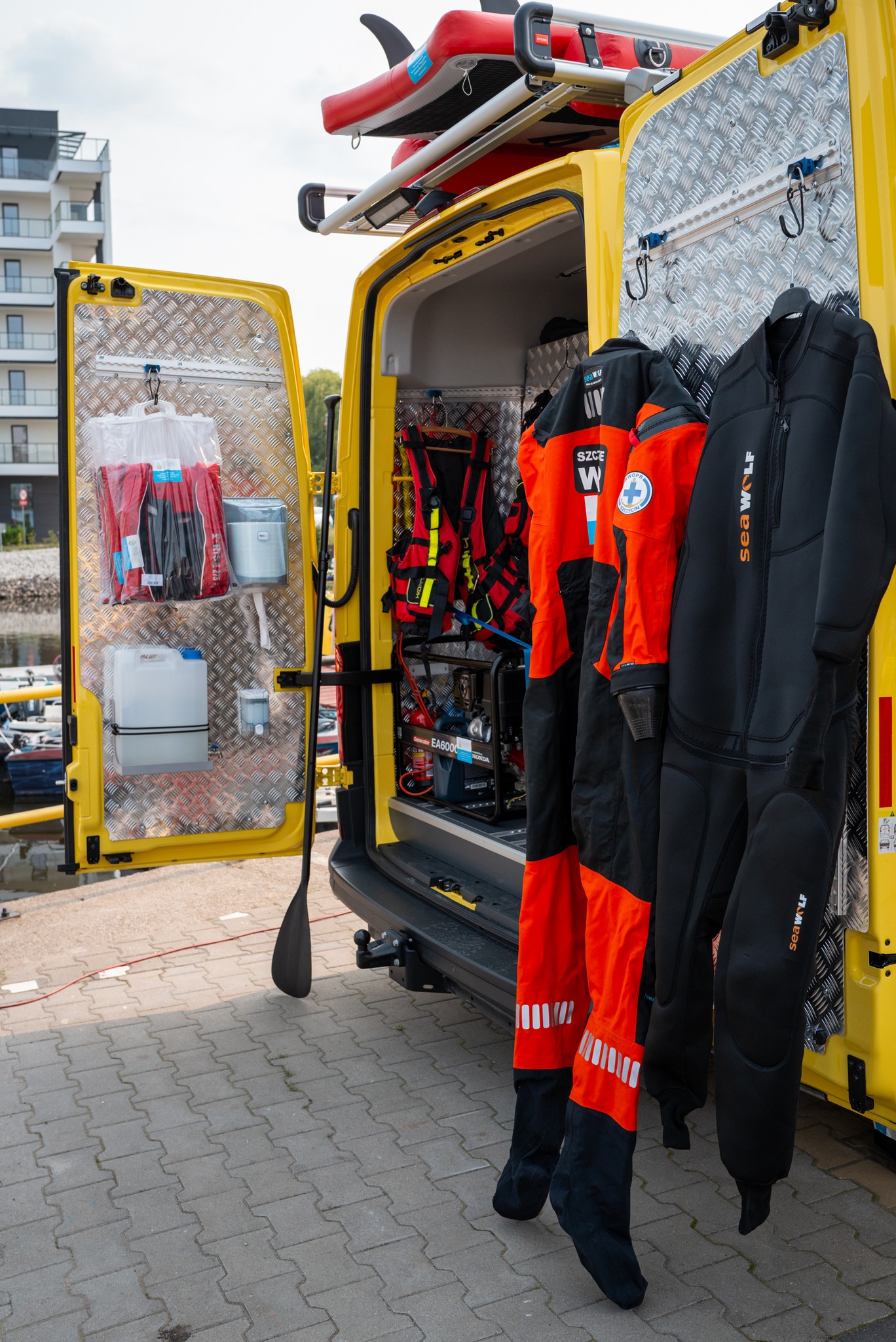 Szczeciński WOPR z nowym, mobilnym centrum dowodzenia