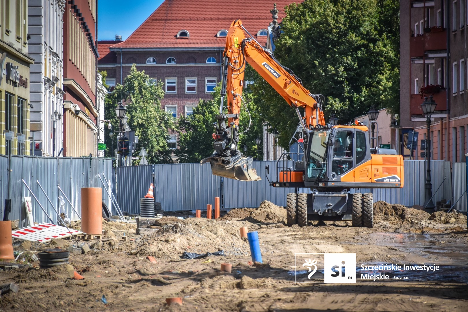 plac orła białego_remont_fontanna