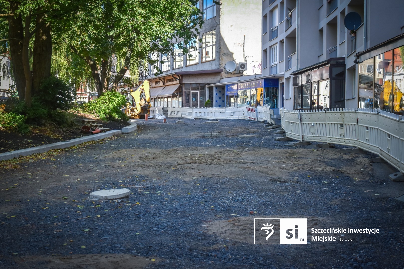 plac orła białego_remont_fontanna