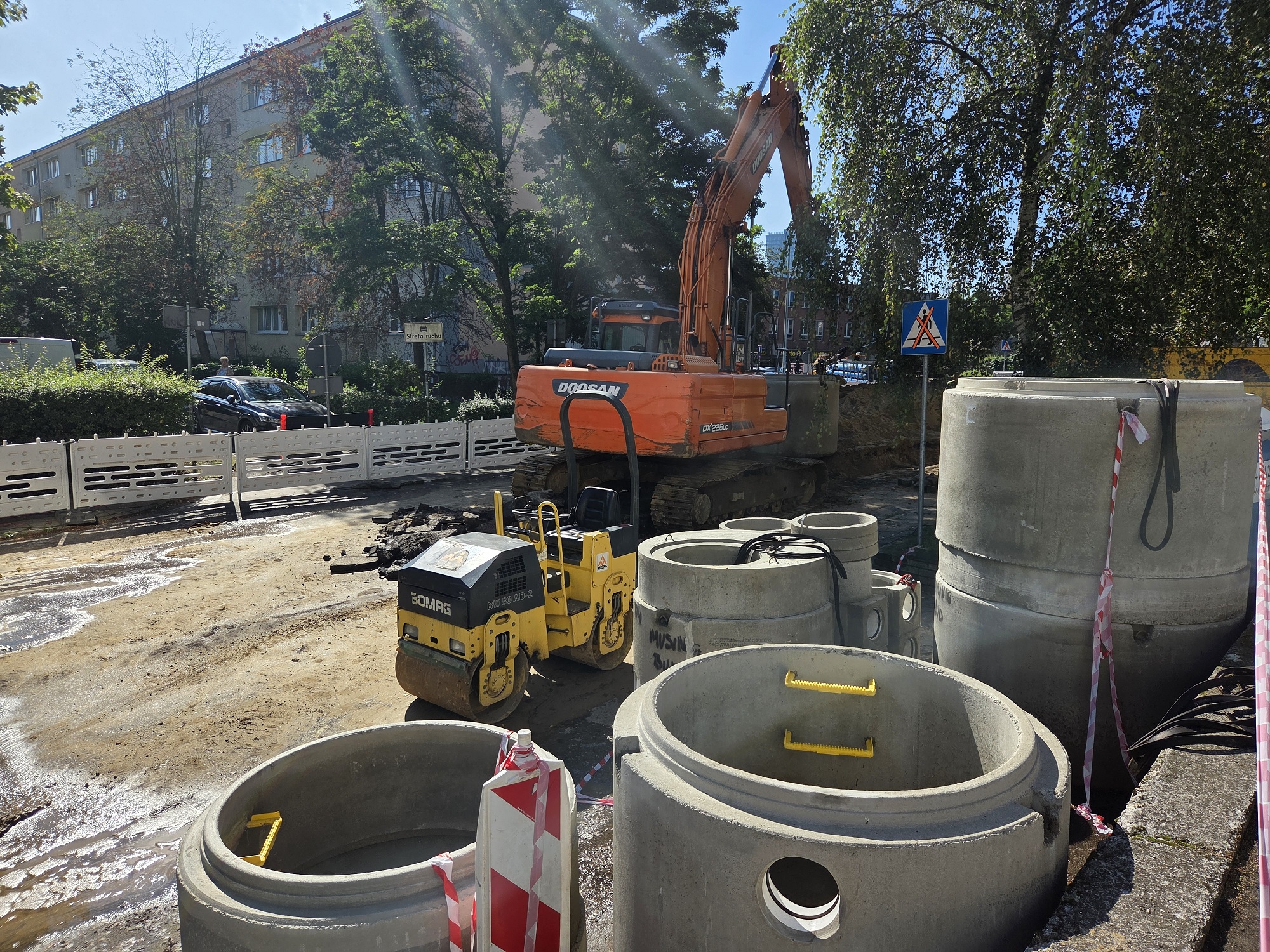 Prace na ulicy Kadłubka na Niebuszewie.