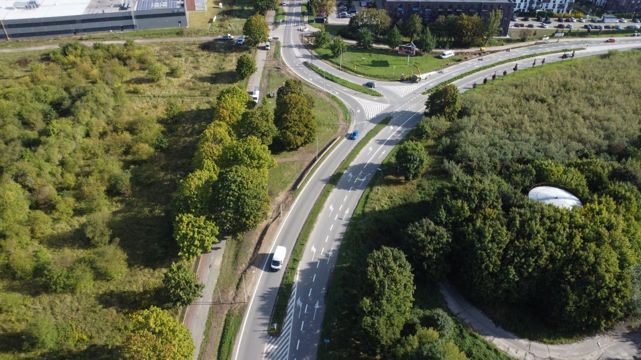 Cukrowa.  Budowa oświetlenia ulicznego