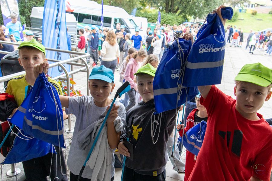 Sprzątanie Świata z EcoGeneratorem