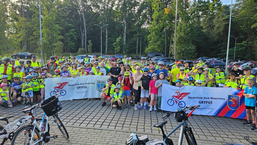 10. edycja Rodzinnego Rajdu Rowerowego „Do Rezerwatu Świdwie z Gryfusem”.