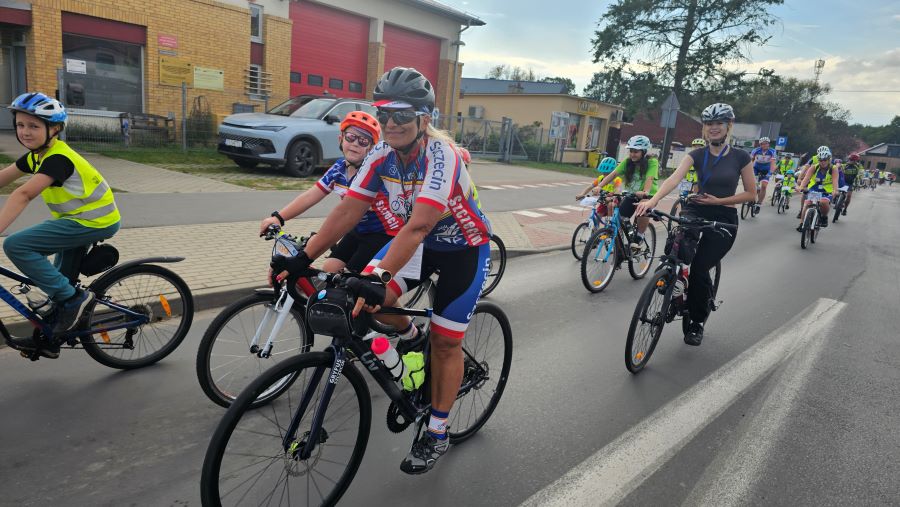 10. edycja Rodzinnego Rajdu Rowerowego „Do Rezerwatu Świdwie z Gryfusem”.