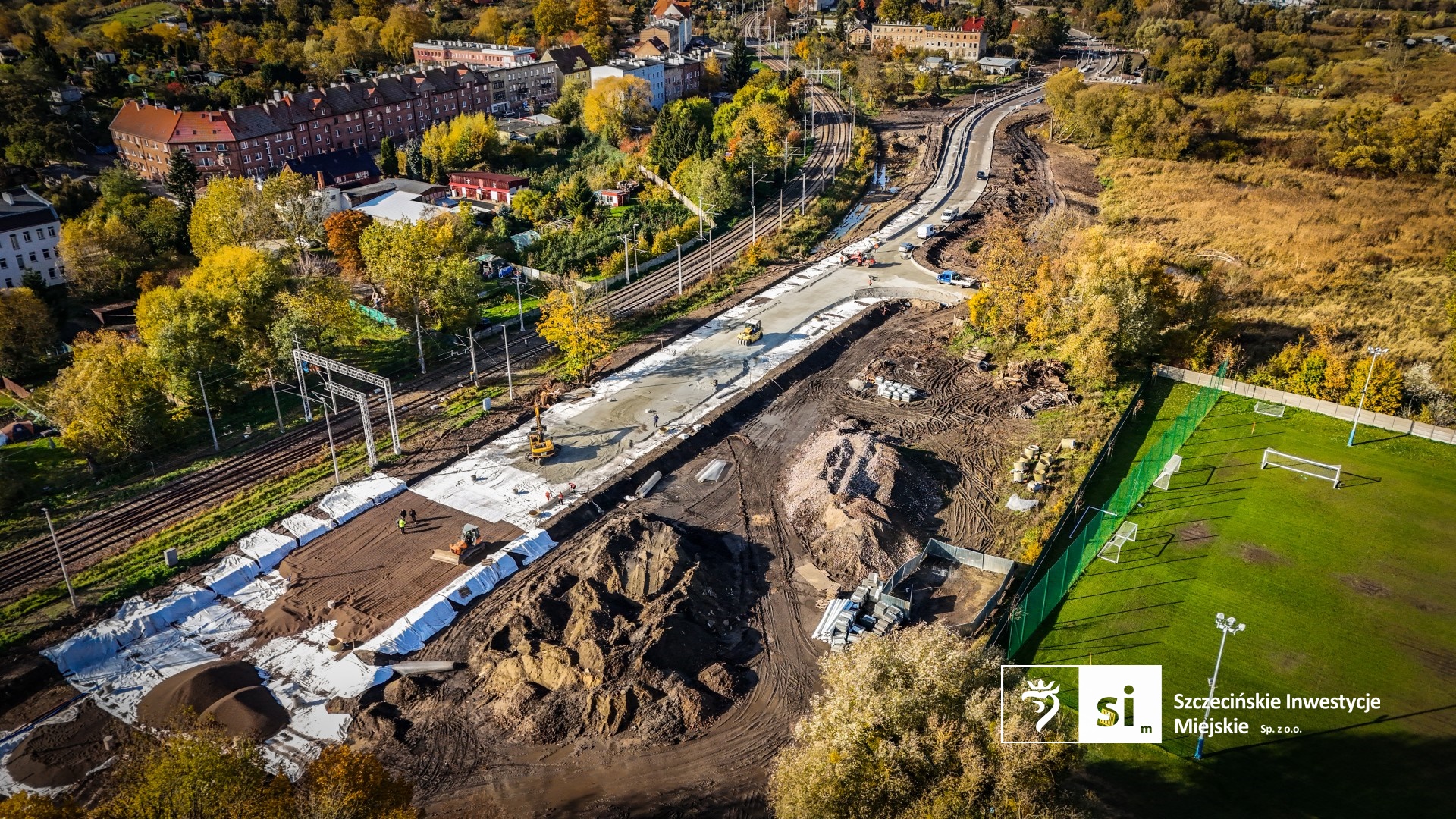 Budowa nowej drogi biegnącej obok ulicy Stołczyńskiej. Budowa nowej drogi biegnącej obok ulicy Stołczyńskiej.