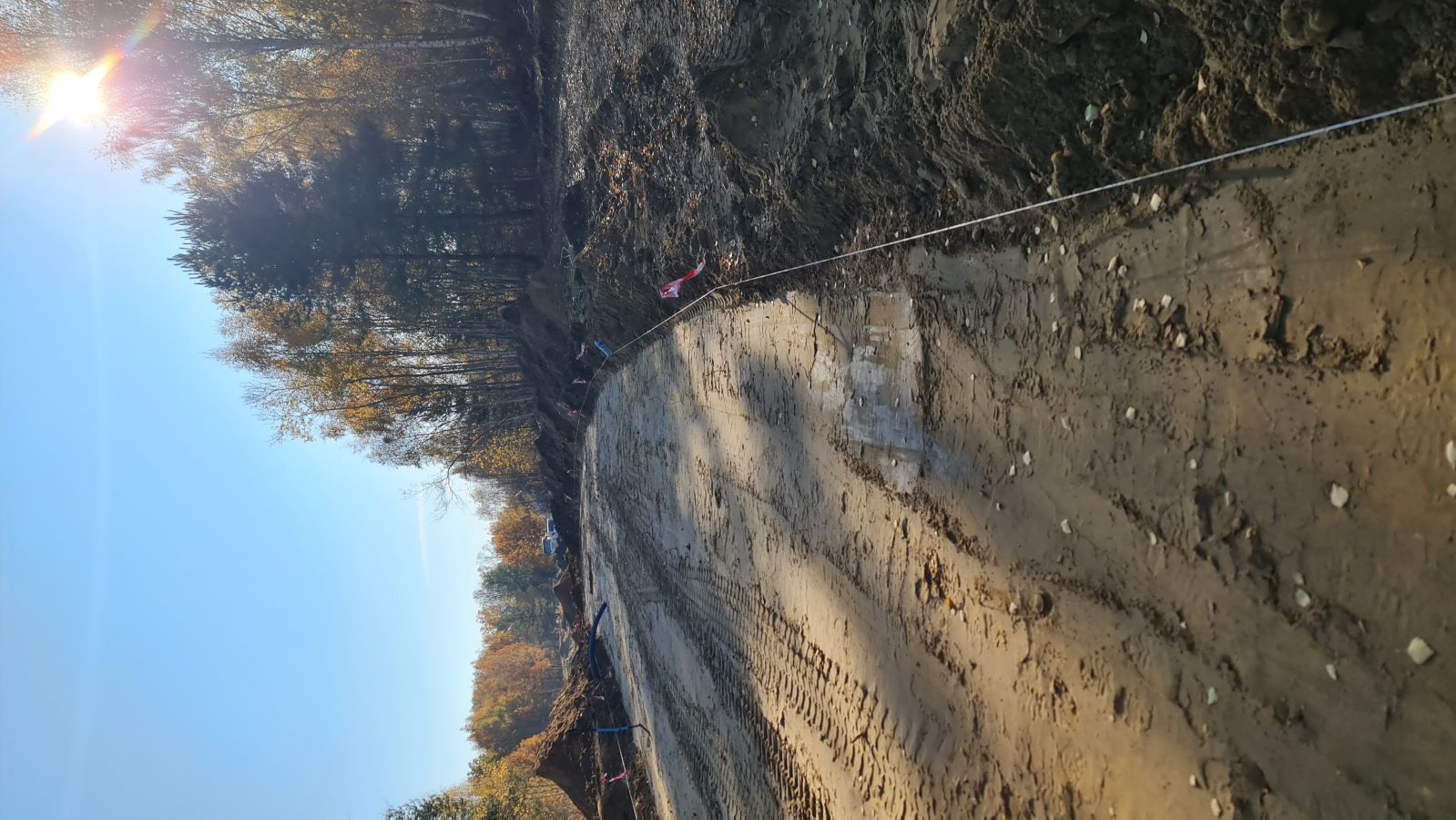 Na budowanej ul. Świętochowskiego w Szczecinie widoczny jest już nowy ślad drogi.