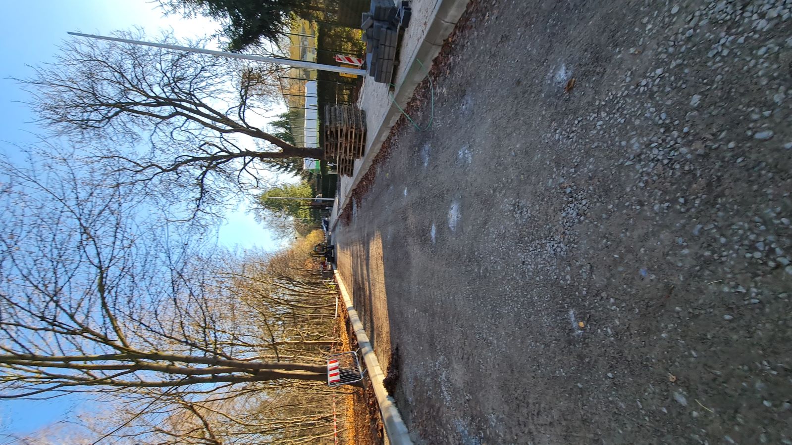 Na ul. Kalenickiej w Szczecinie trwają obecnie m.in. prace branży teletechnicznej.