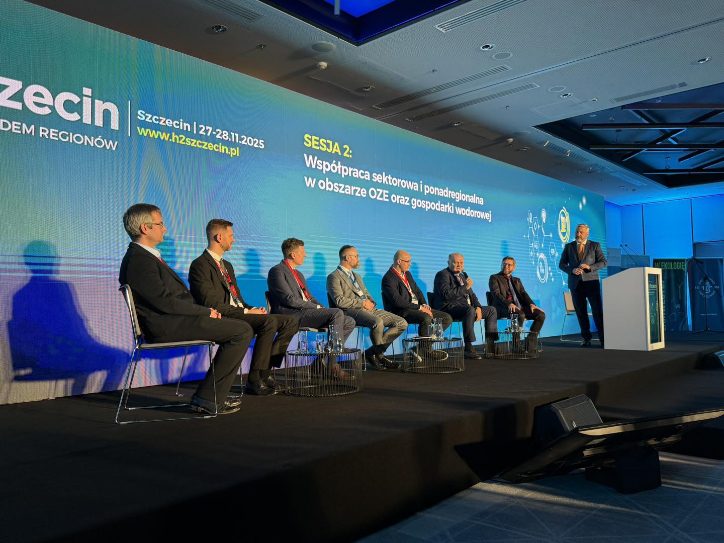 28_11---H2_1.jpg 28_11---H2_1.jpg