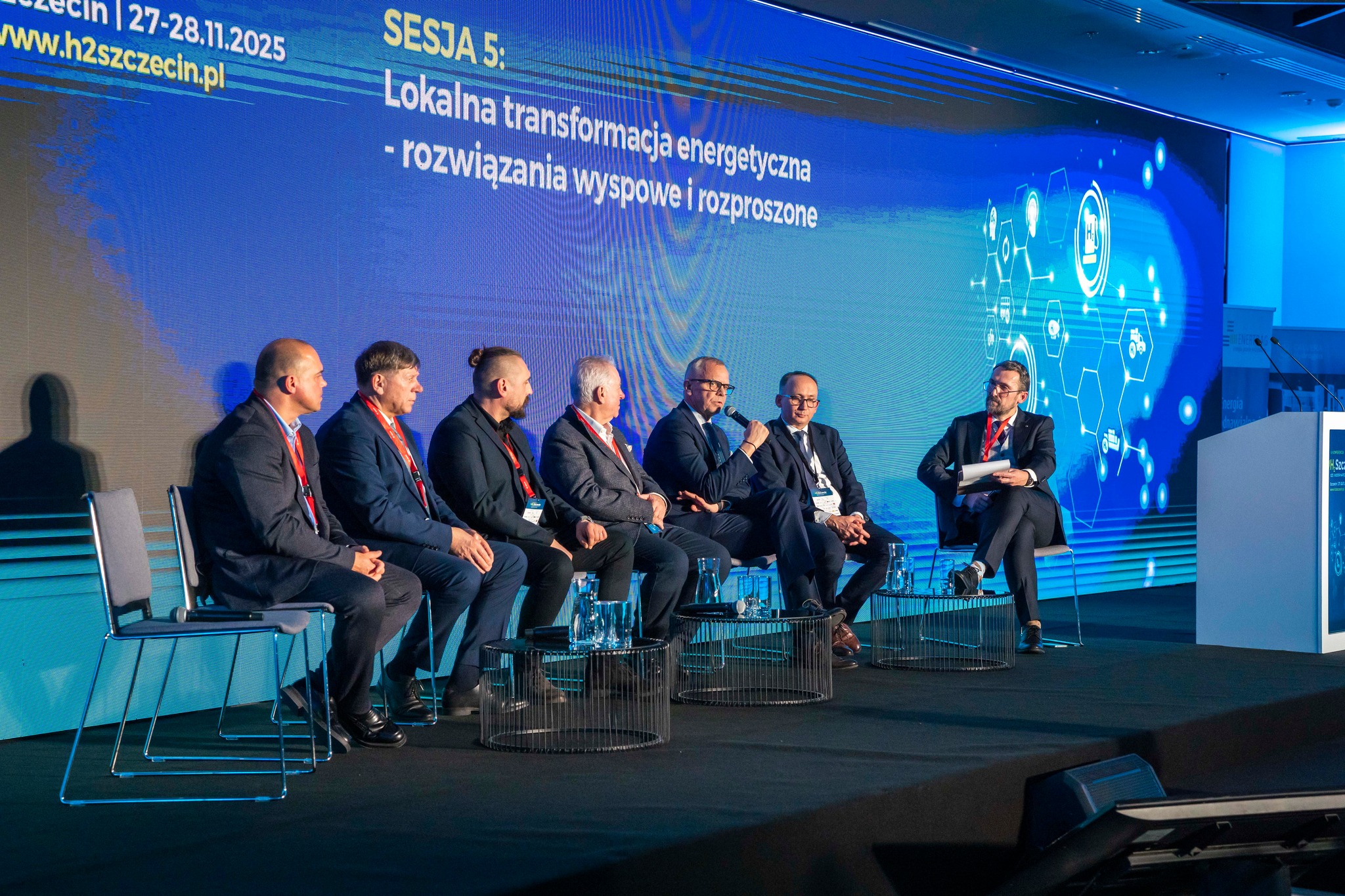 28_11---H2_3.jpg 28_11---H2_3.jpg