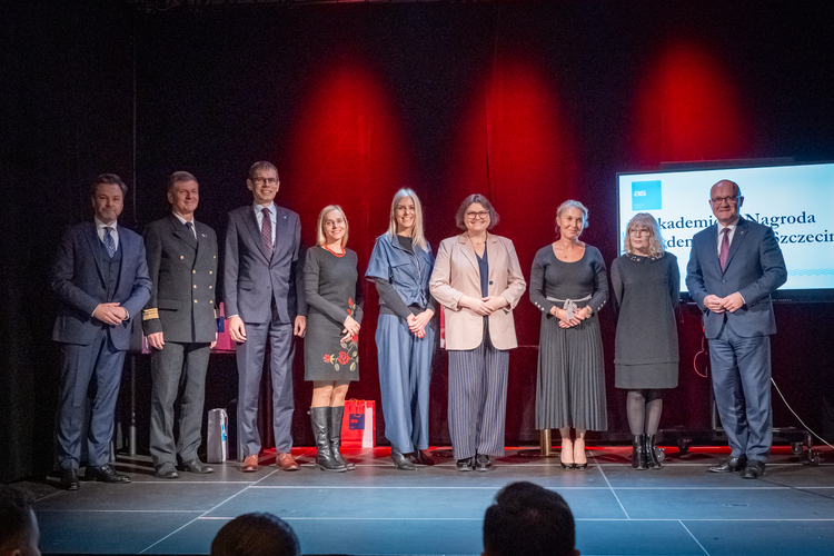 Wręczenie Akademickich Nagród Prezydenta Miasta. Wręczenie Akademickich Nagród Prezydenta Miasta.