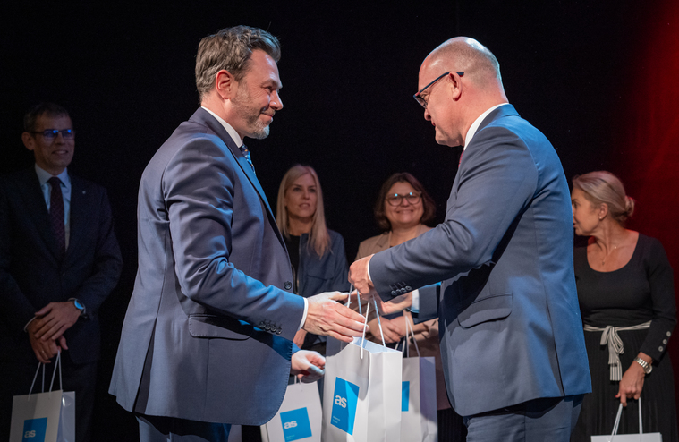 Wręczenie Akademickich Nagród Prezydenta Miasta. Wręczenie Akademickich Nagród Prezydenta Miasta.