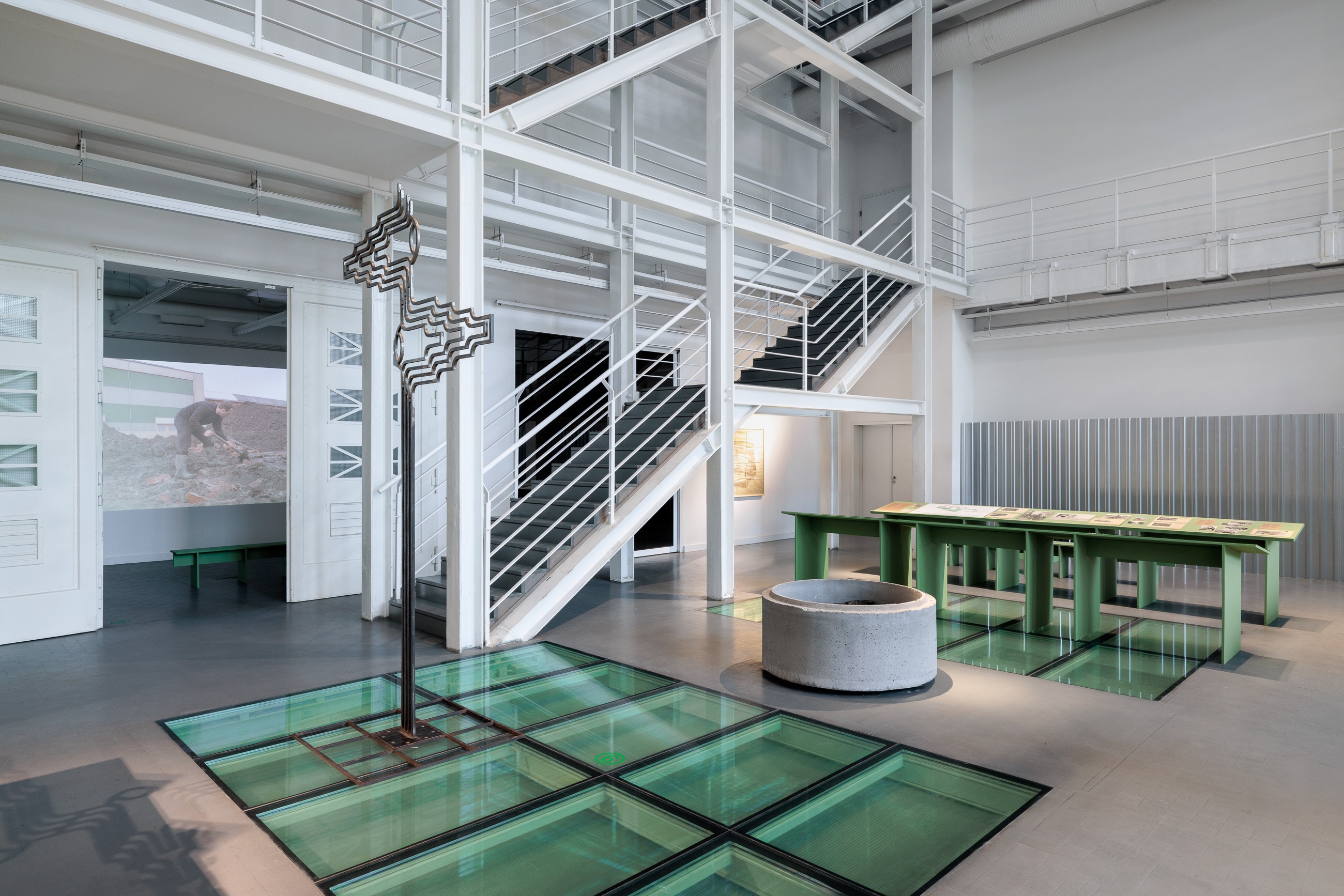 Wystawa "Retrowersje. Nowe, całkiem stare szczecińskie Podzamcze" w TRAFO