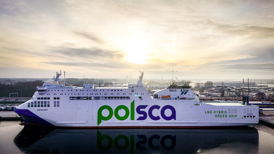 Prom Jantar już płynie do Szczecina