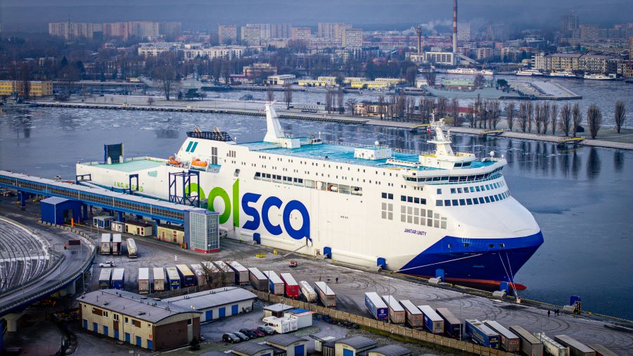 Prom Jantar już płynie do Szczecina