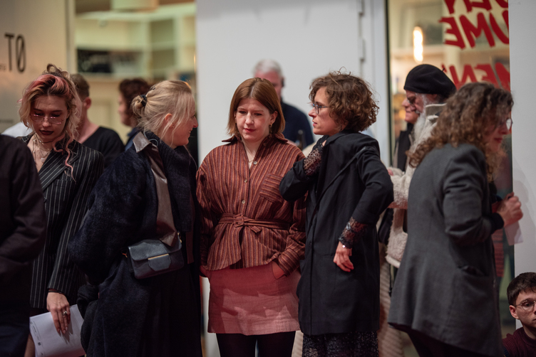 Tłumy na otwarciu wystawy "Sny Kobiet / Frauenträume" w TRAFO Tłumy na otwarciu wystawy "Sny Kobiet / Frauenträume" w TRAFO