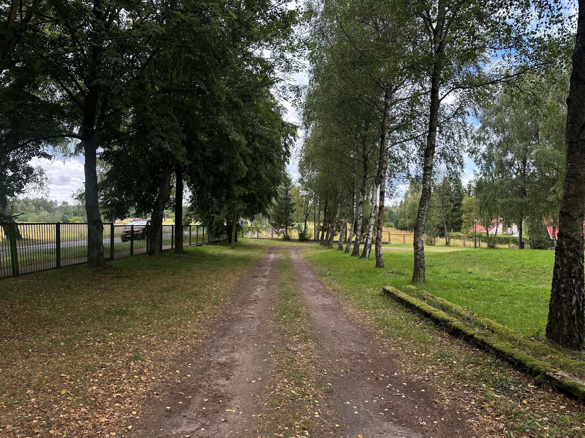 Ośrodek wypoczynkowy nad jeziorem Krzemień. Ośrodek wypoczynkowy nad jeziorem Krzemień.