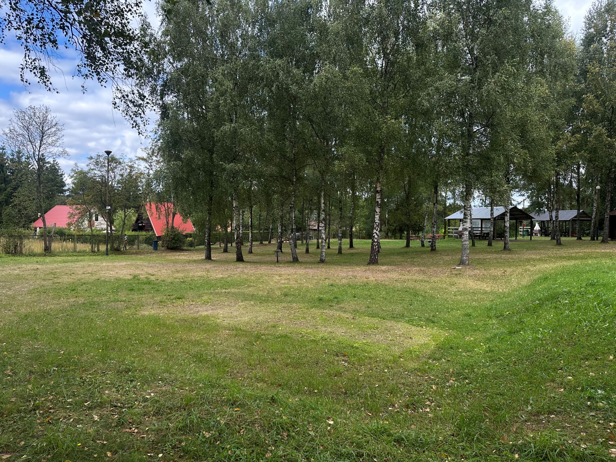 Ośrodek wypoczynkowy nad jeziorem Krzemień. Ośrodek wypoczynkowy nad jeziorem Krzemień.