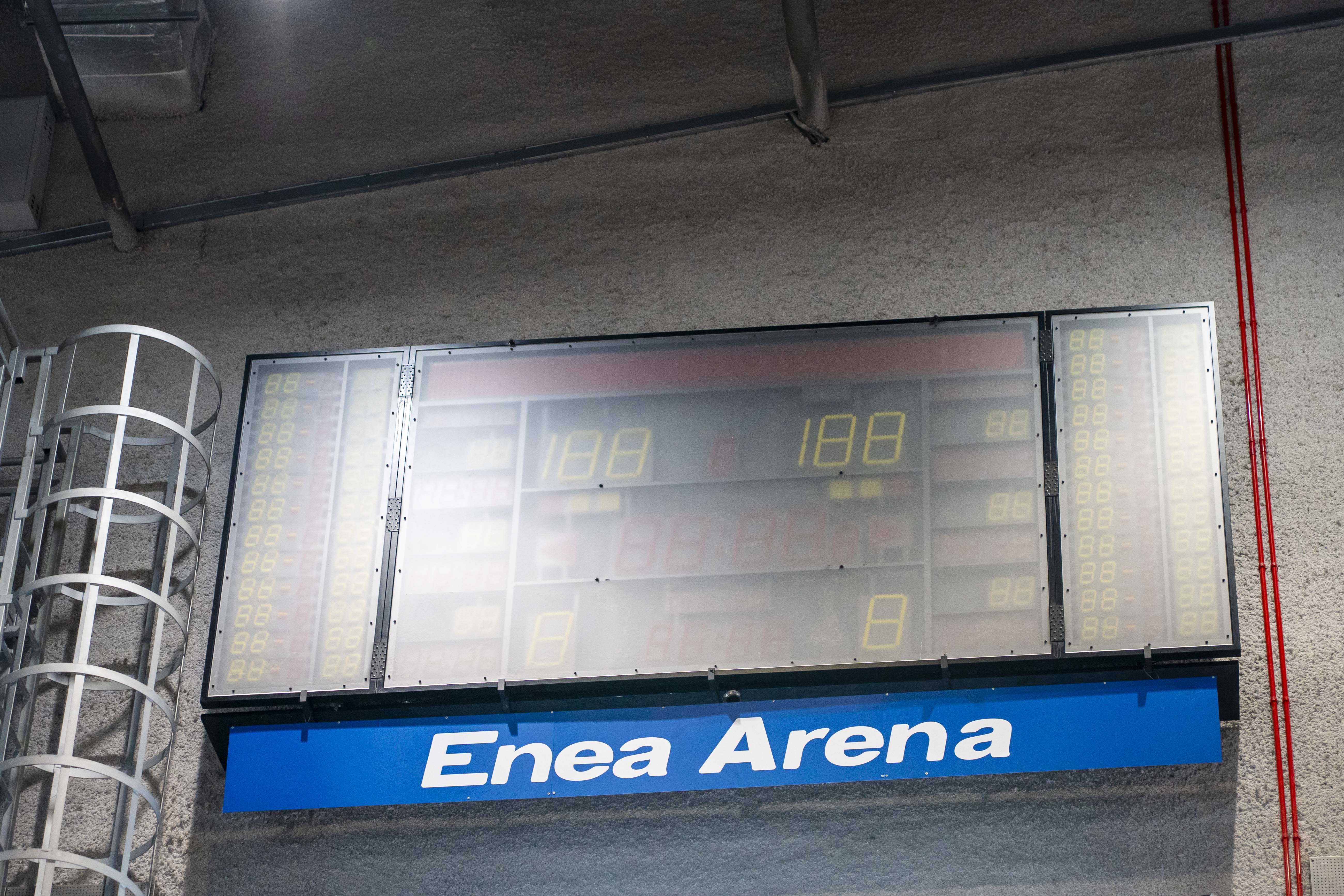 Zakończył się proces rebrandingu hali widowiskowo-sportowej przy ulicy Szafera.