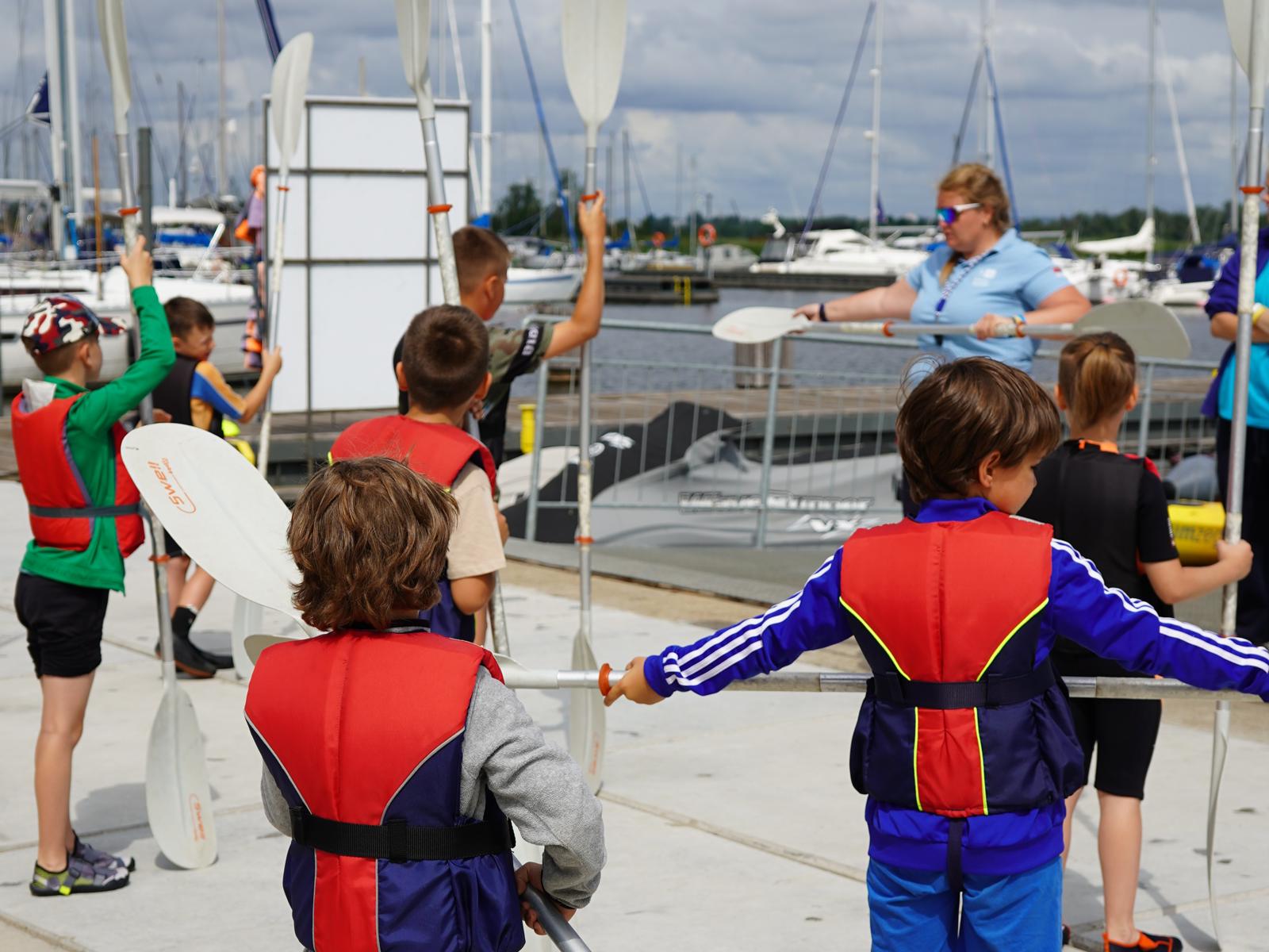 Lato pod żaglami. Letnie półkolonie w Centrum Żeglarskim Lato pod żaglami. Letnie półkolonie w Centrum Żeglarskim