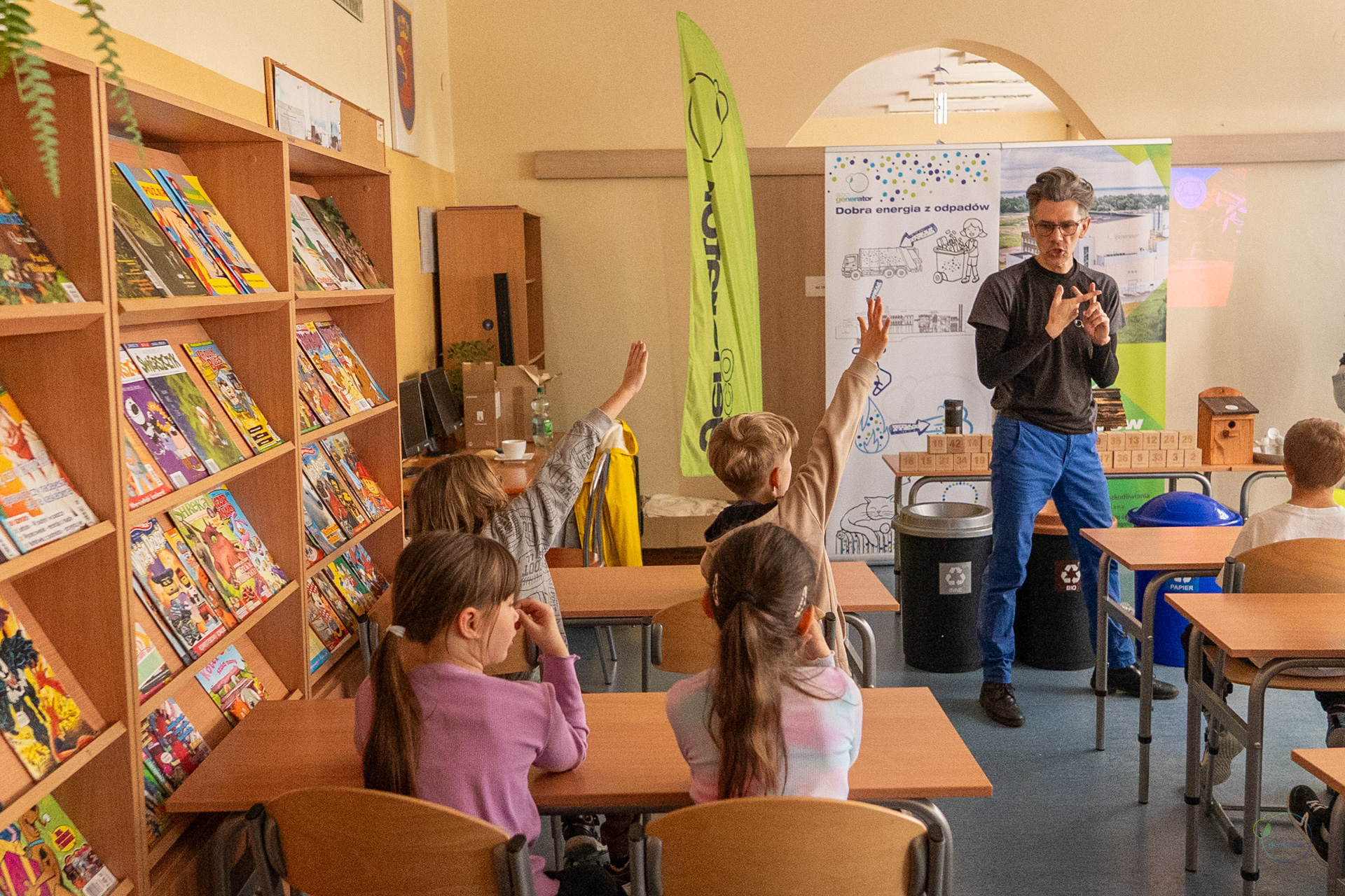 Wymiana zamiast zakupów. Uczniowie SP 42 pokazali jak nie marnować zabawek